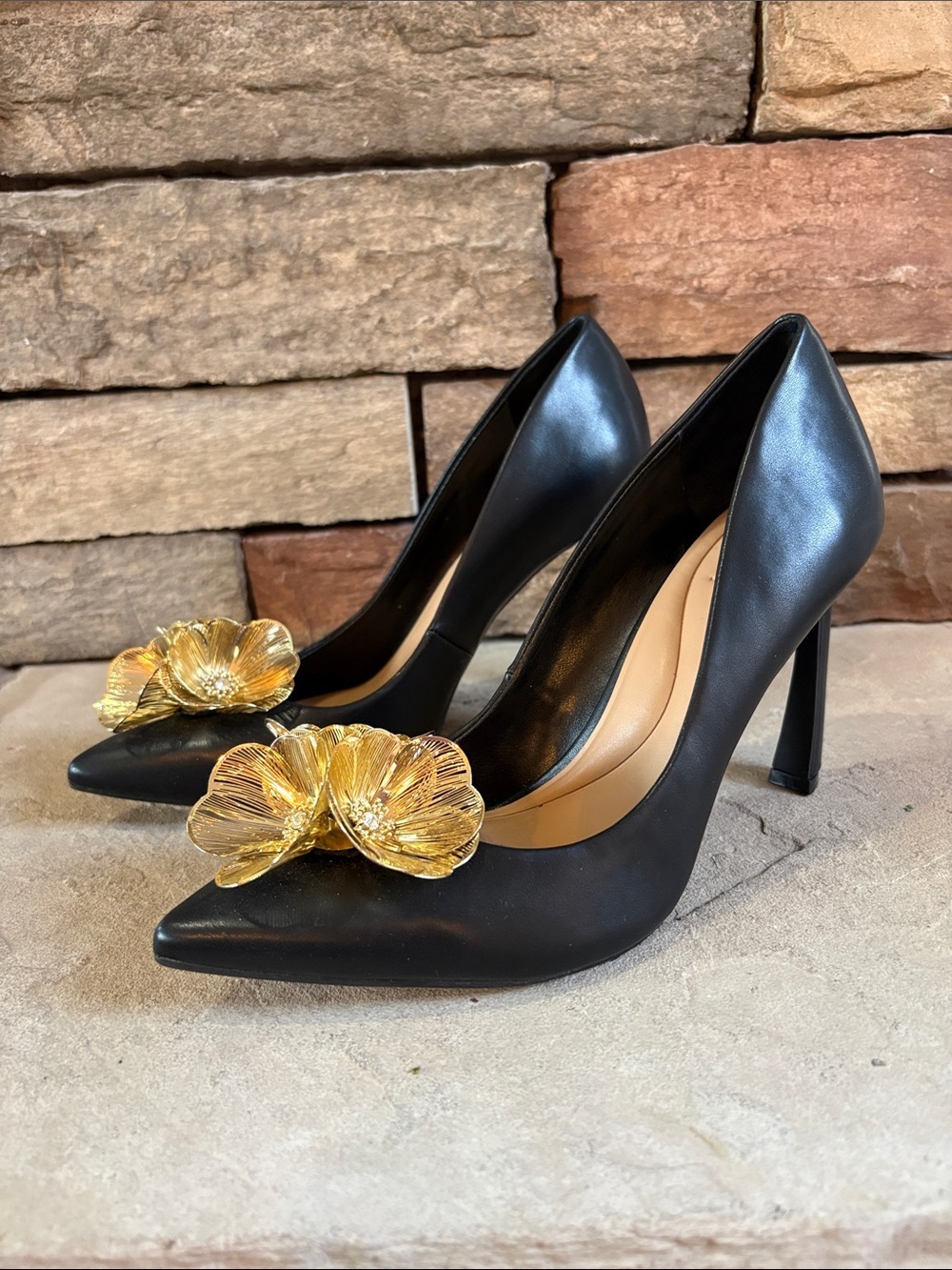 INC Kaleia sz 8 black man made shoes with gold metal flowers on toes